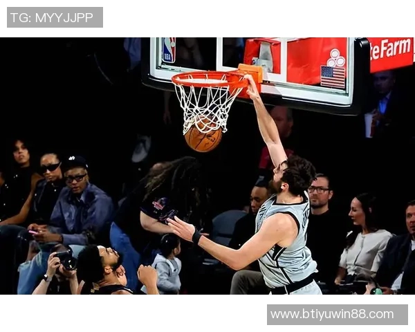 科内特28分钟高效表现全场0出手却贡献8分6板3助2帽展现全面能力 科内特28分钟高效表现全场0出手却贡献8分6板3助2帽展现全面能力