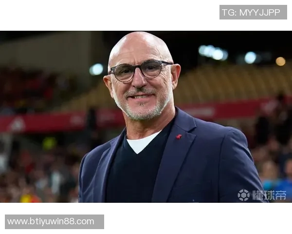 德拉富恩特亲赴沙特考察西班牙超级杯球员表现